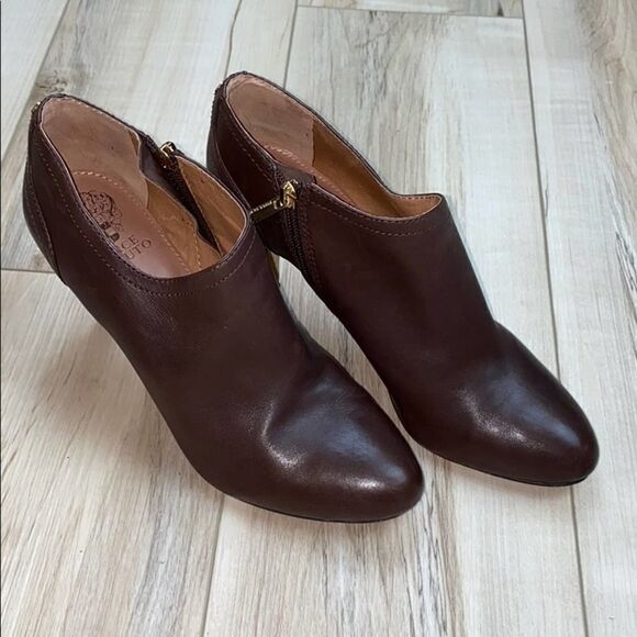 Vince Camuto Heeled Booties Burgundy Side Zipper - Picture 1 of 7